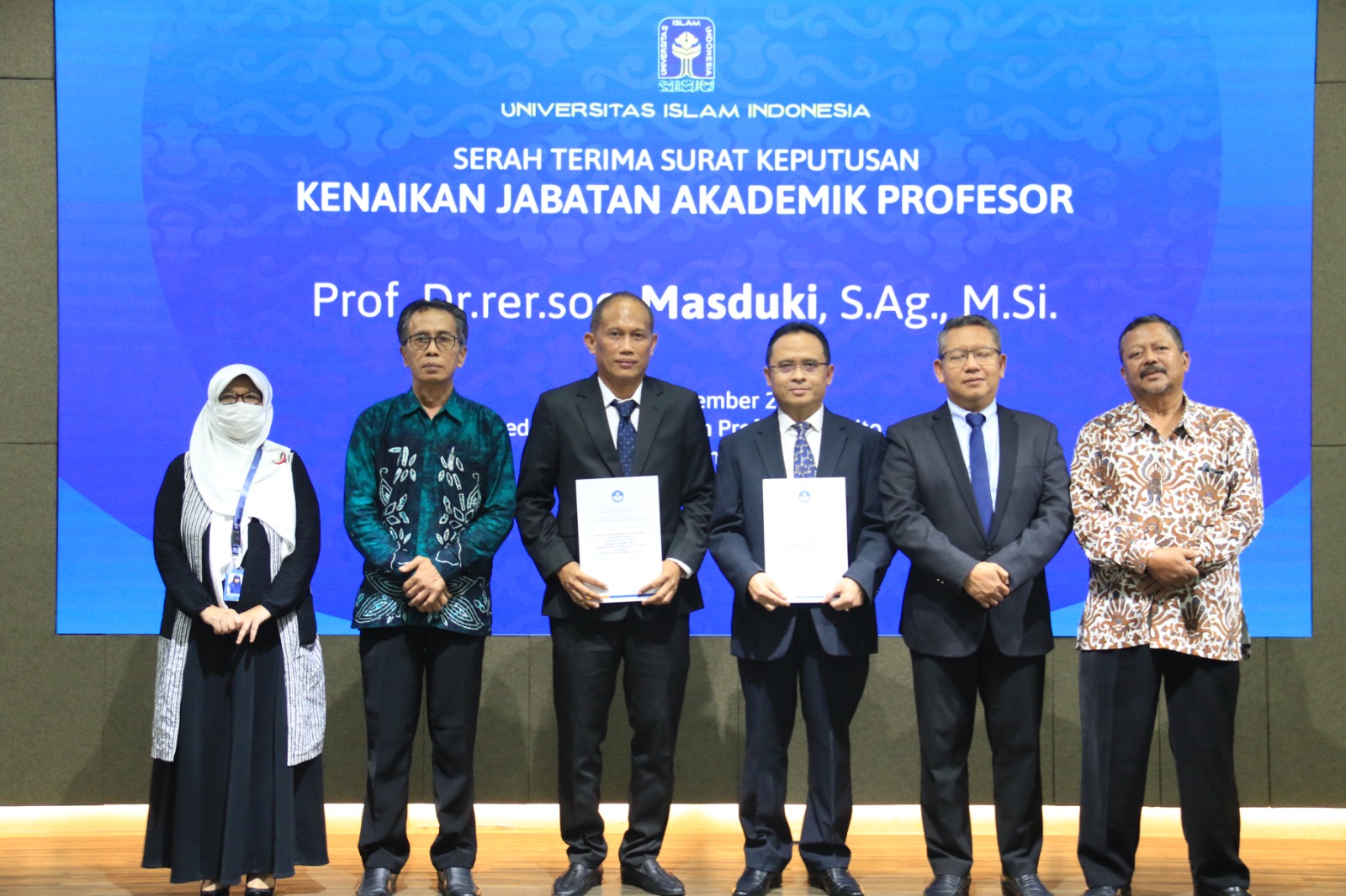 UII Sambut Profesor Bidang Hukum dan Bidang Jurnalisme