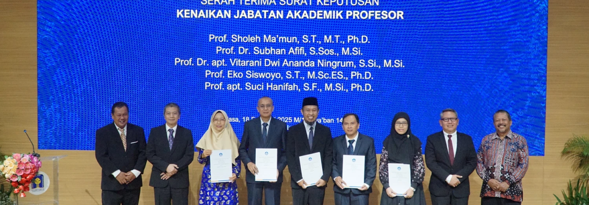 Foto Bersama Penerima Jabatan Akademik Profesor