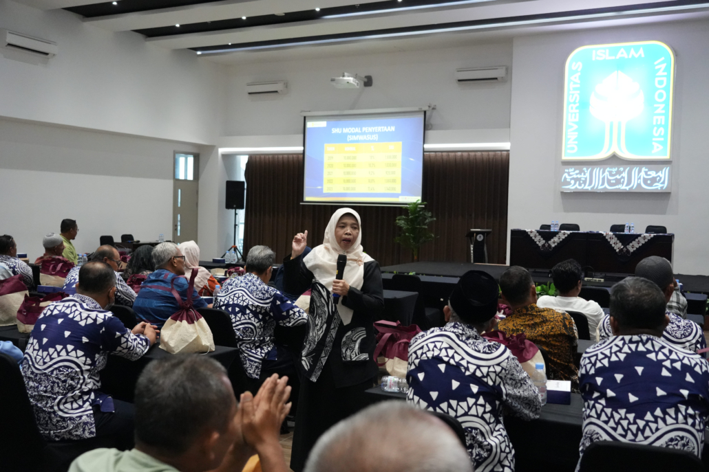 Pembekalan Purna Tugas UII bersama dra. Mursida Rambe